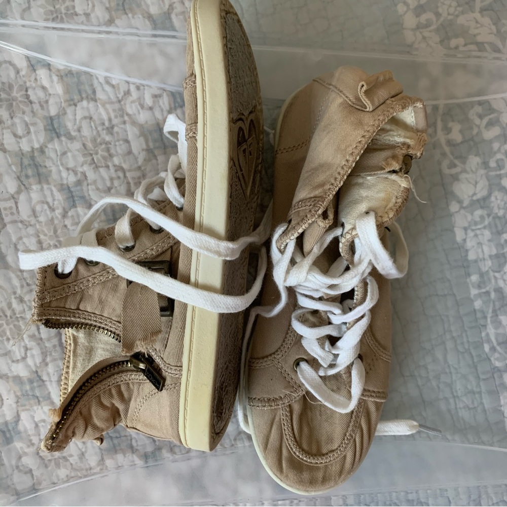 Roxy Stowaway Hi-Top Sneakers with Side Zip & Buckle Women's Size 7